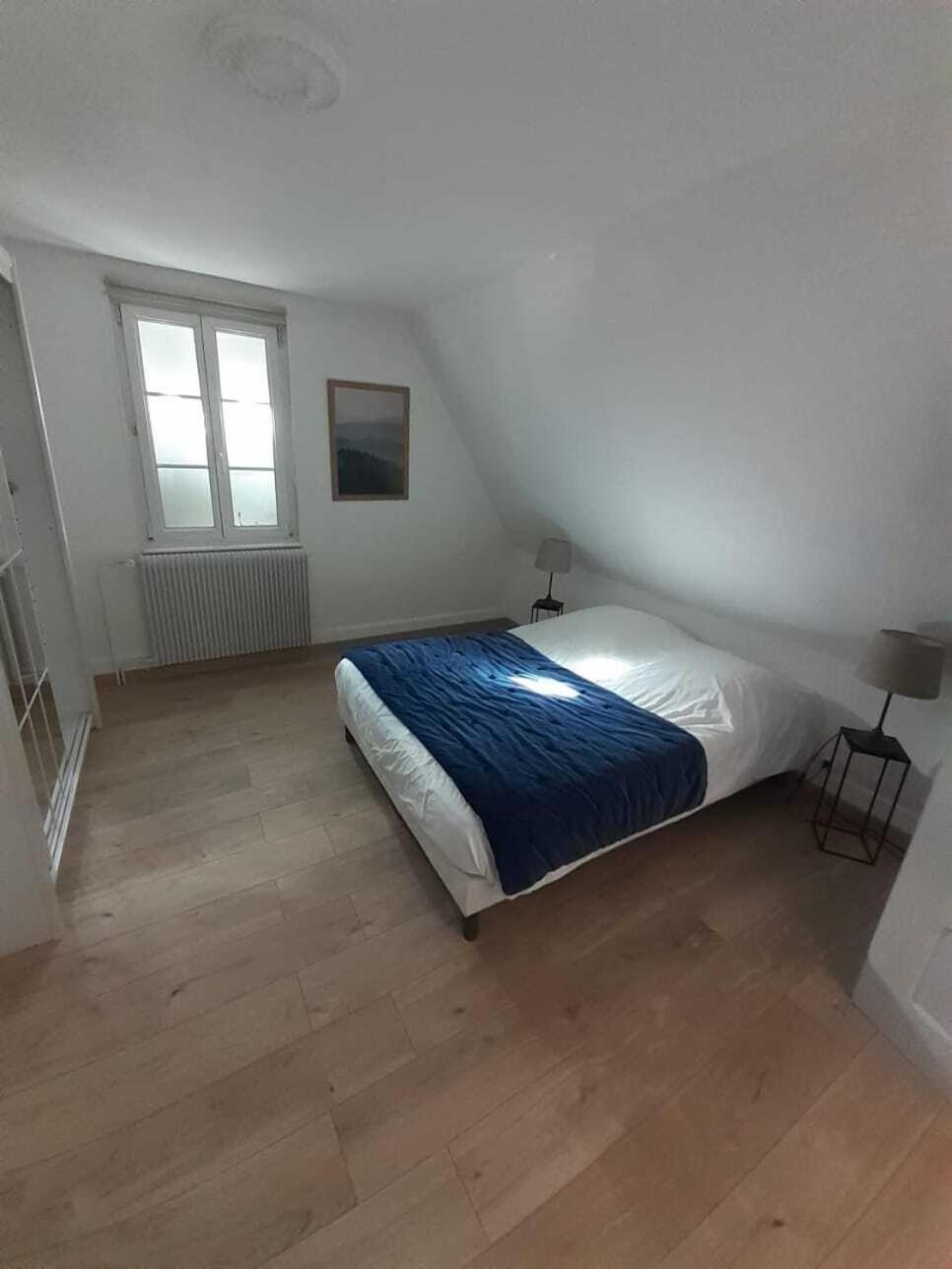 เลอ โดแมน เด ร็องปาร์ต Bed & Breakfast ซิลิสตาต์ ห้อง รูปภาพ