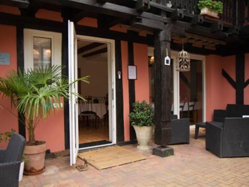 เลอ โดแมน เด ร็องปาร์ต Bed & Breakfast ซิลิสตาต์ ห้อง รูปภาพ