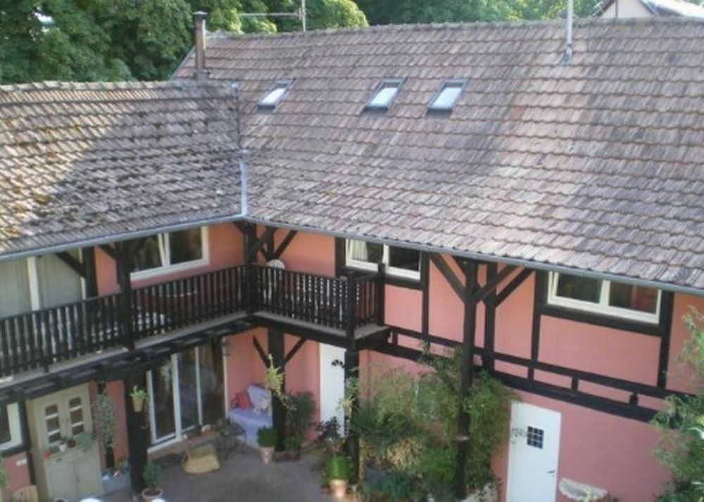 เลอ โดแมน เด ร็องปาร์ต Bed & Breakfast ซิลิสตาต์ ภายนอก รูปภาพ